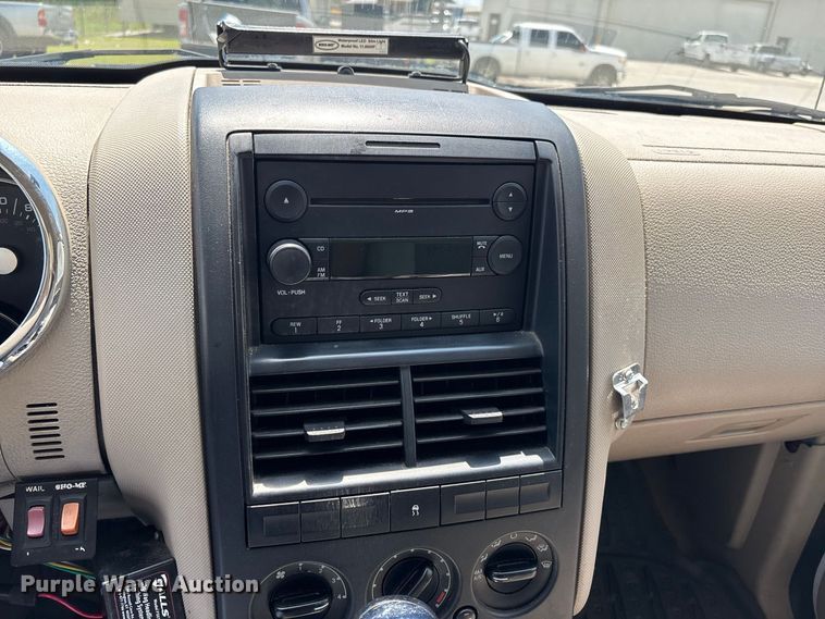 image for item ER3245 2006 Ford Explorer SUV