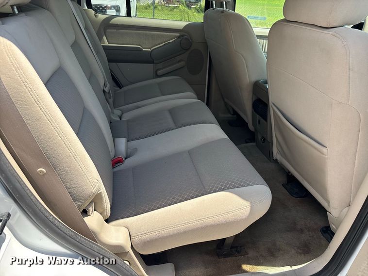 image for item ER3245 2006 Ford Explorer SUV