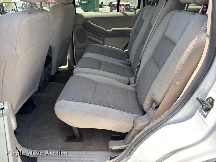 image for item ER3245 2006 Ford Explorer SUV