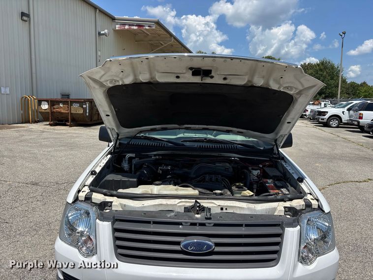 image for item ER3245 2006 Ford Explorer SUV