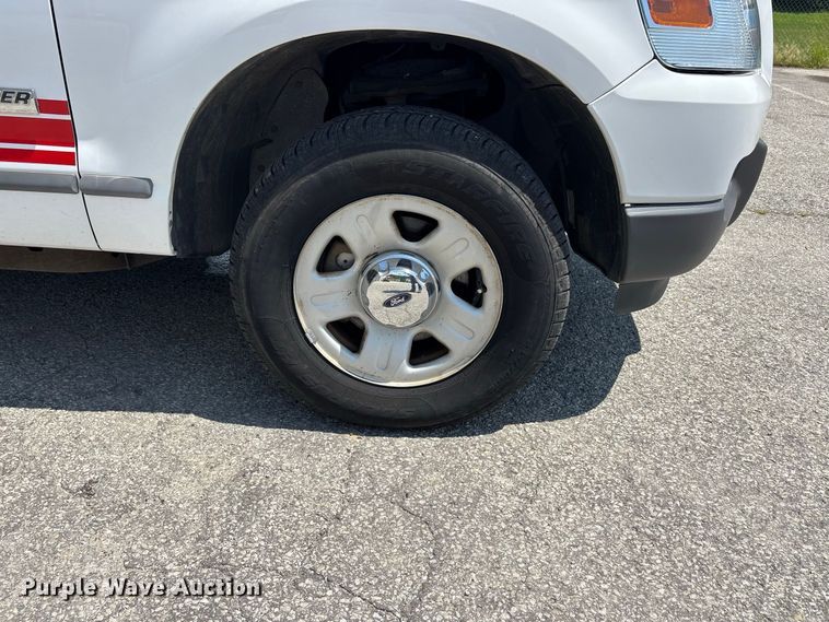 image for item ER3245 2006 Ford Explorer SUV