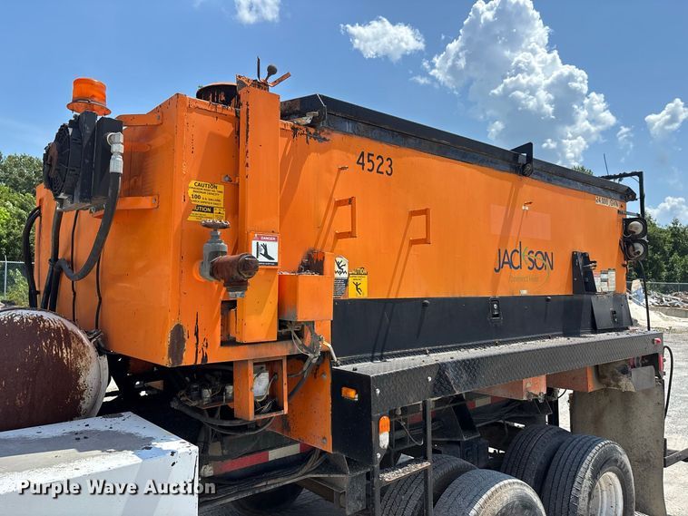 image for item ER3246 HD industries TM425-100 pothole patcher