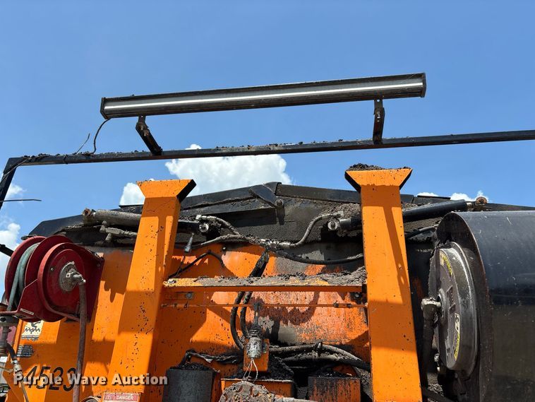 image for item ER3246 HD industries TM425-100 pothole patcher