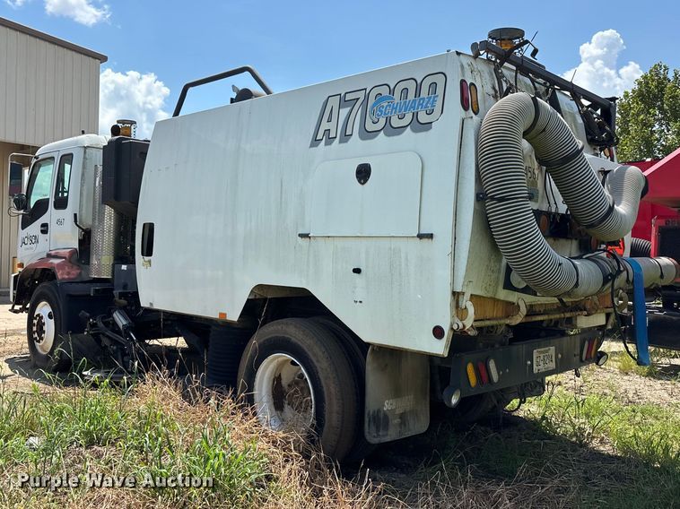 image for item ER3247 2011 Freightliner S2 street sweeper truck