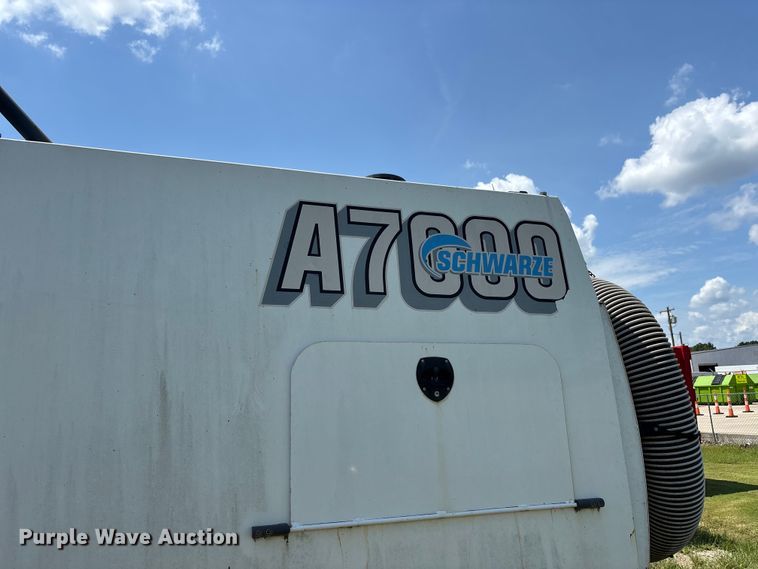 image for item ER3247 2011 Freightliner S2 street sweeper truck