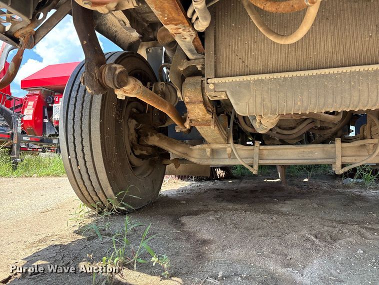 image for item ER3247 2011 Freightliner S2 street sweeper truck