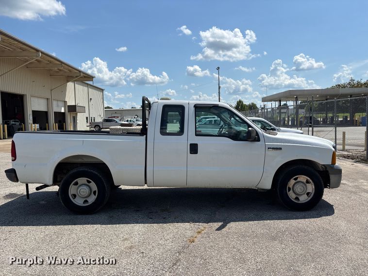 image for item ER3248 2005 Ford F250 Super Duty Ext. Cab pickup truck