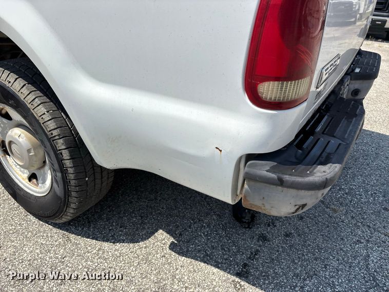 image for item ER3248 2005 Ford F250 Super Duty Ext. Cab pickup truck