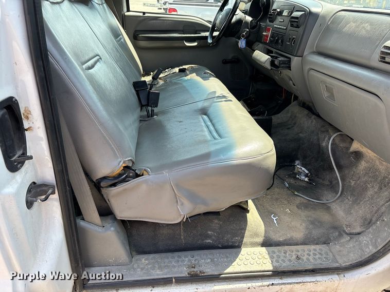 image for item ER3248 2005 Ford F250 Super Duty Ext. Cab pickup truck