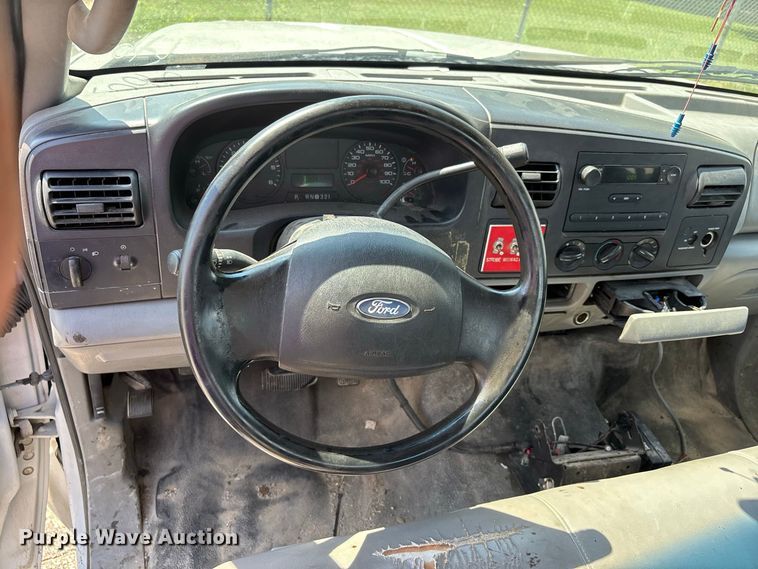image for item ER3248 2005 Ford F250 Super Duty Ext. Cab pickup truck