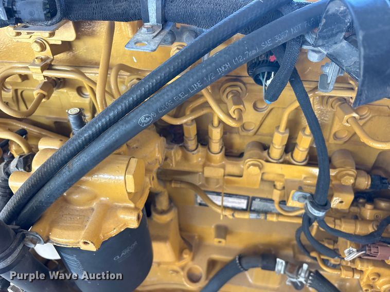 image for item ET0366 2010 John Deere diesel engine