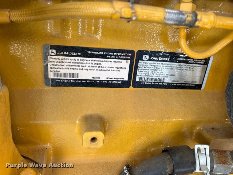 image for item ET0366 2010 John Deere diesel engine