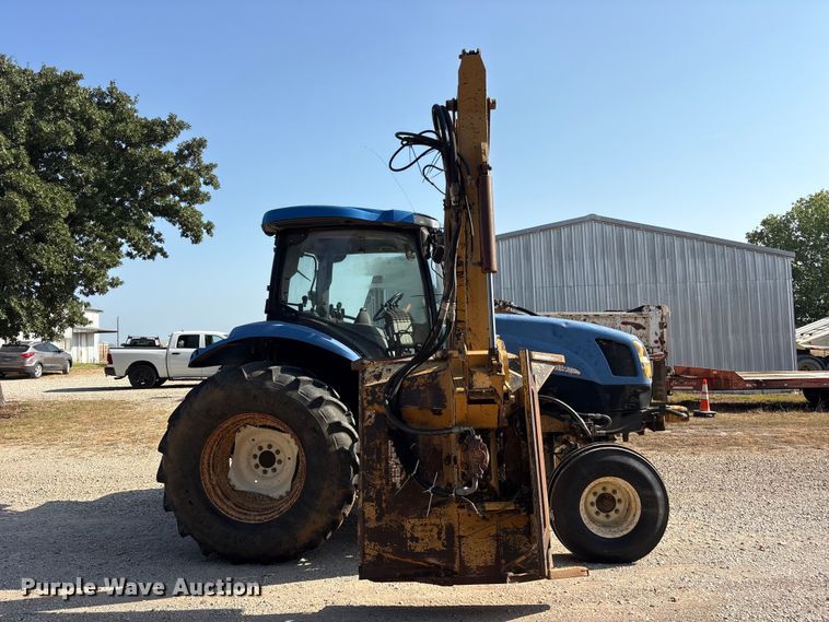 image for item ET0369 2003 New Holland TS115A tractor