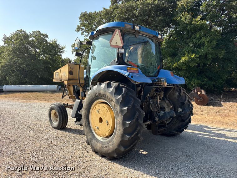 image for item ET0369 2003 New Holland TS115A tractor