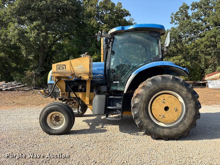 image for item ET0369 2003 New Holland TS115A tractor