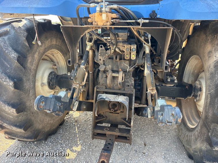 image for item ET0369 2003 New Holland TS115A tractor