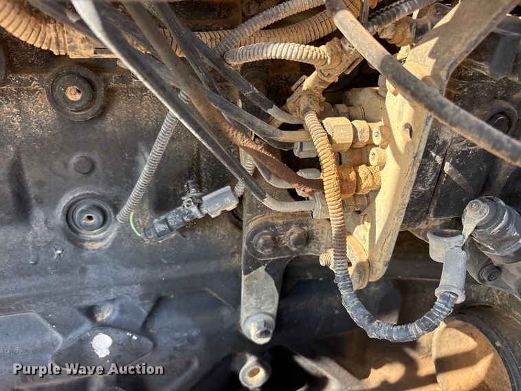 image for item ET0369 2003 New Holland TS115A tractor
