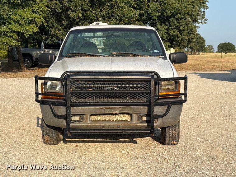 image for item ET0370 1999 Ford F250 Super Duty utility bed pickup truck
