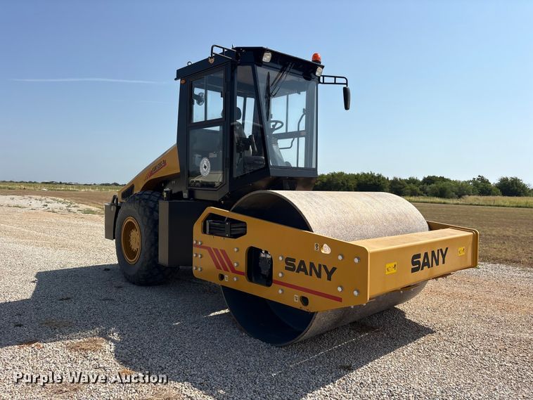image for item ET0371 Sany SSR120C-8 single drum vibratory roller