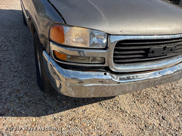 image for item ET0393 2000 GMC Yukon SUV