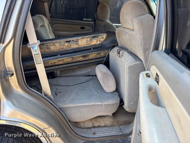 image for item ET0393 2000 GMC Yukon SUV