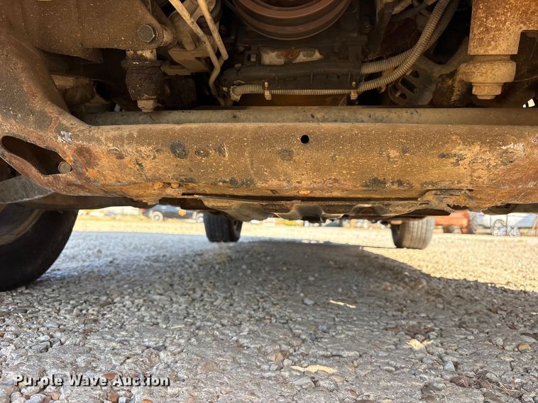 image for item ET0393 2000 GMC Yukon SUV