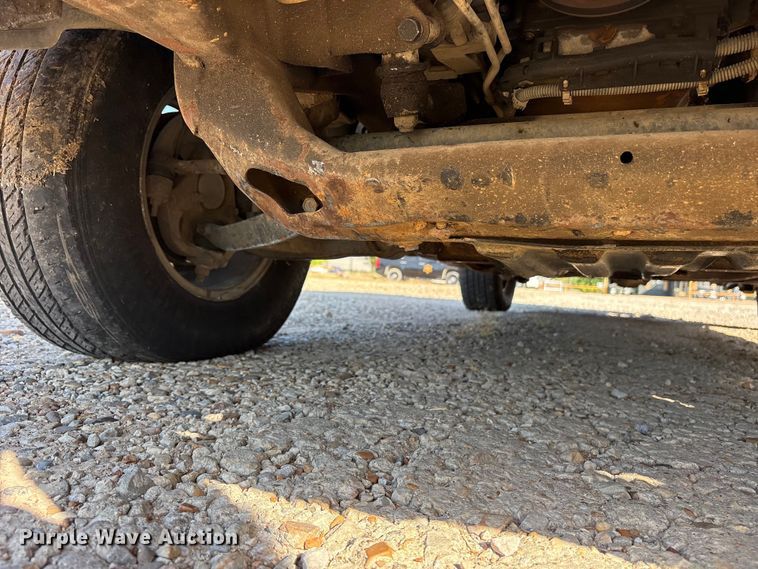 image for item ET0393 2000 GMC Yukon SUV