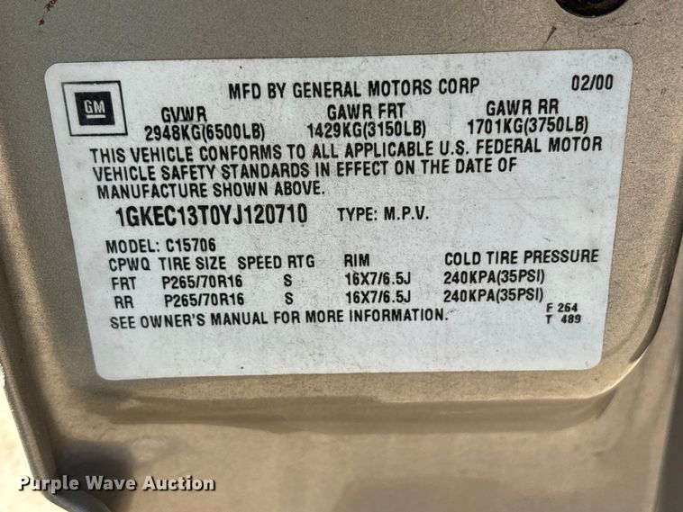 image for item ET0393 2000 GMC Yukon SUV