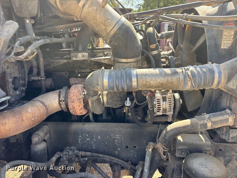 image for item ET0398 1996 Freightliner FDL112 dump truck