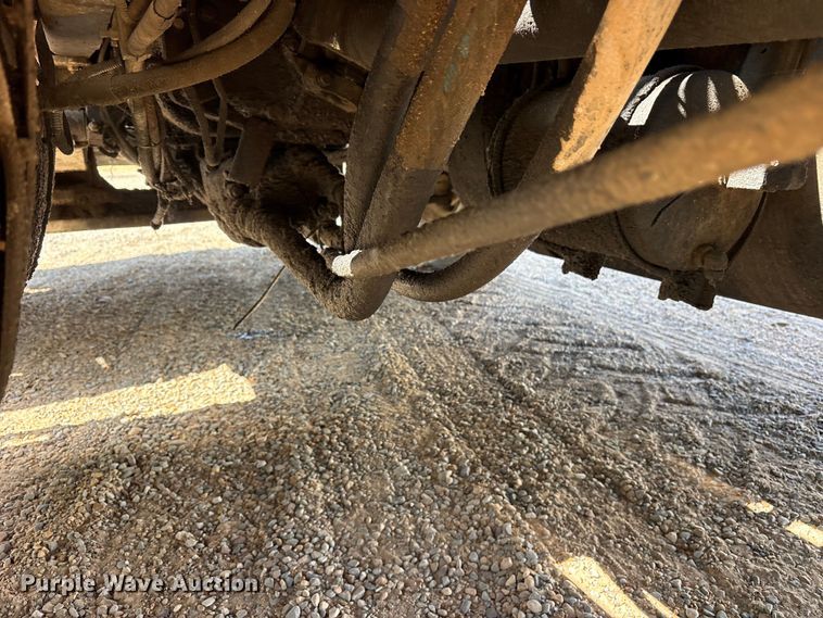 image for item ET0398 1996 Freightliner FDL112 dump truck