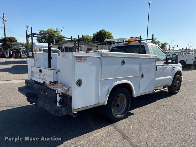 image for item ET0569 2008 Ford F350 Super Duty utility bed pickup truck