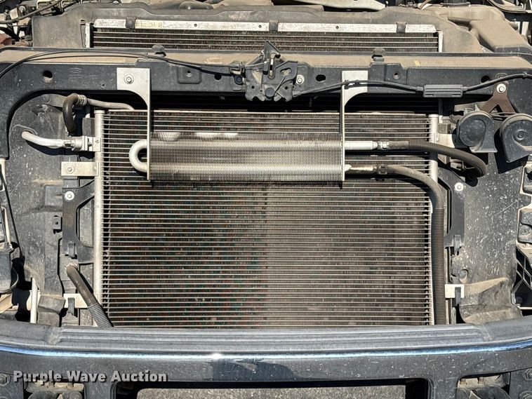 image for item ET0569 2008 Ford F350 Super Duty utility bed pickup truck