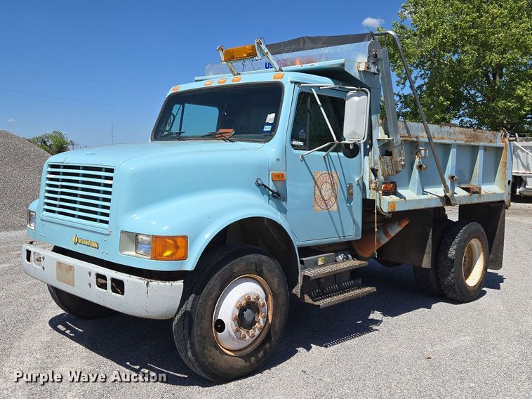 1993 International 4600 dump truck