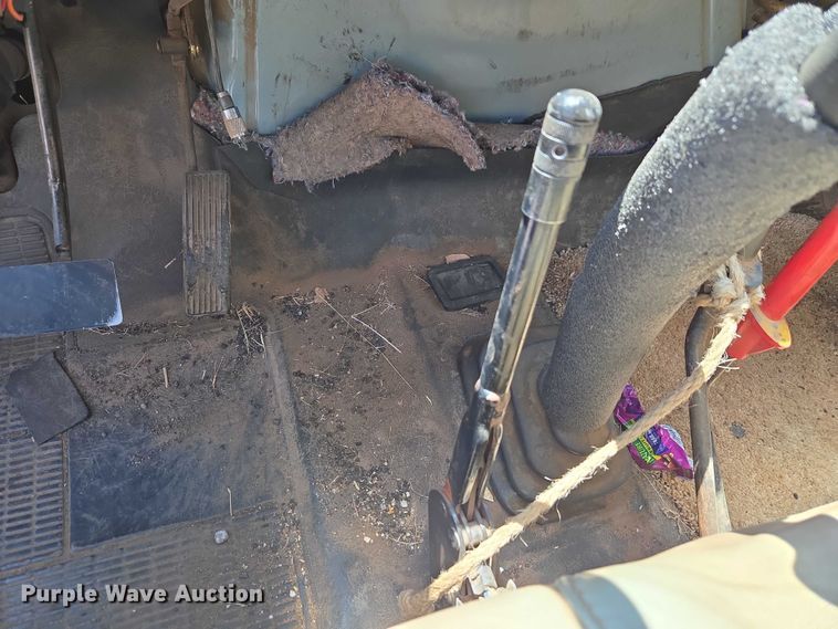 image for item ET5169 1993 International 4600 dump truck