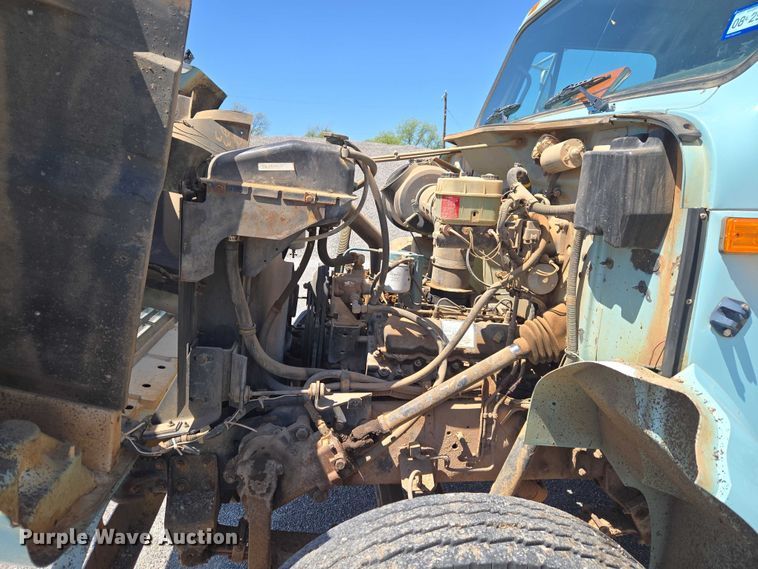 image for item ET5169 1993 International 4600 dump truck