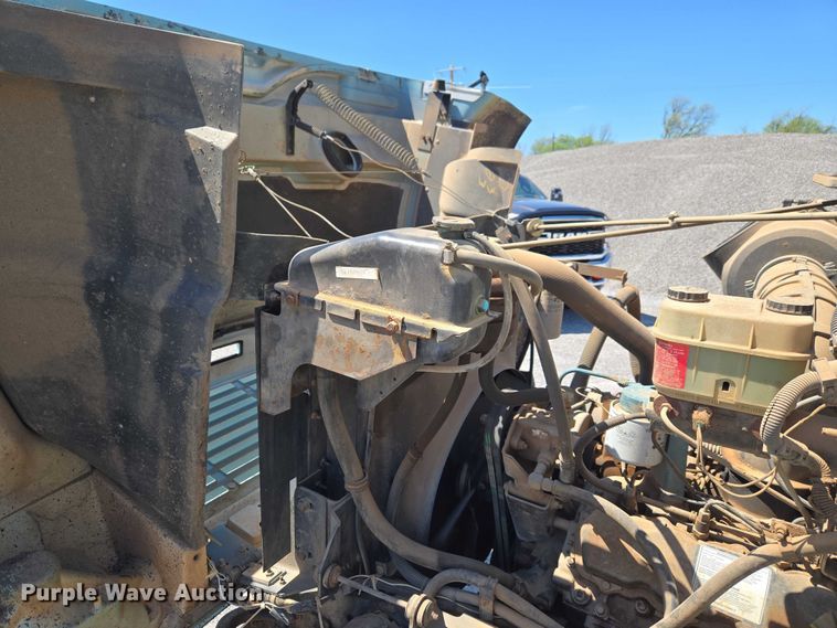 image for item ET5169 1993 International 4600 dump truck