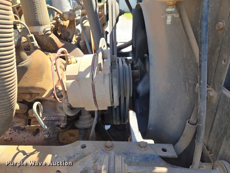 image for item ET5169 1993 International 4600 dump truck