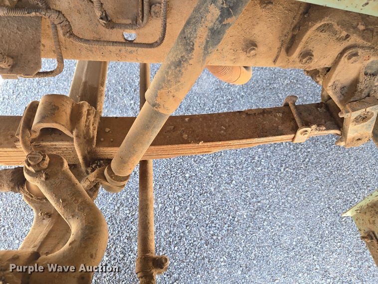 image for item ET5169 1993 International 4600 dump truck