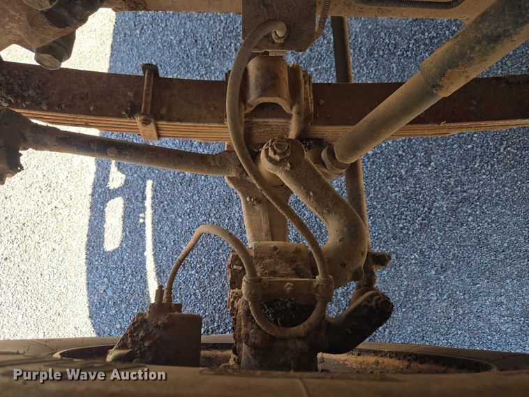 image for item ET5169 1993 International 4600 dump truck