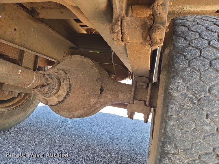 image for item ET5169 1993 International 4600 dump truck