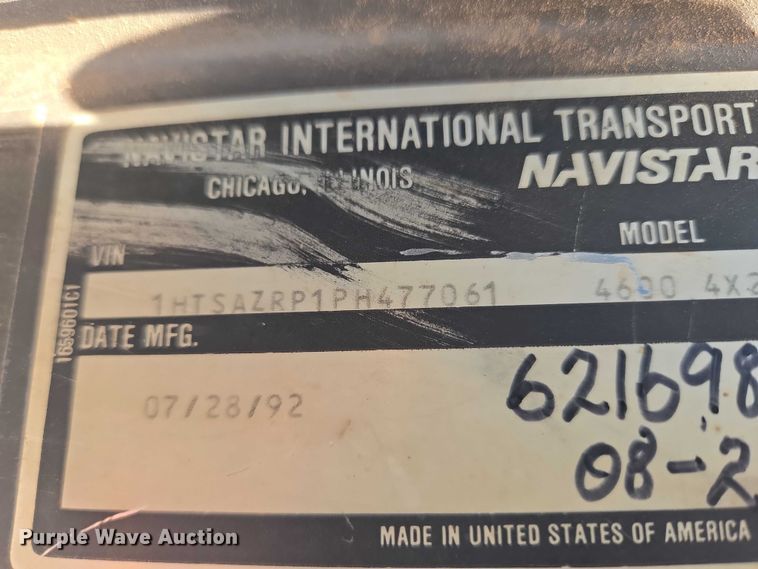 image for item ET5169 1993 International 4600 dump truck
