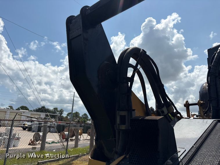 image for item EU0781 Caterpillar 299C tracked skid steer loader