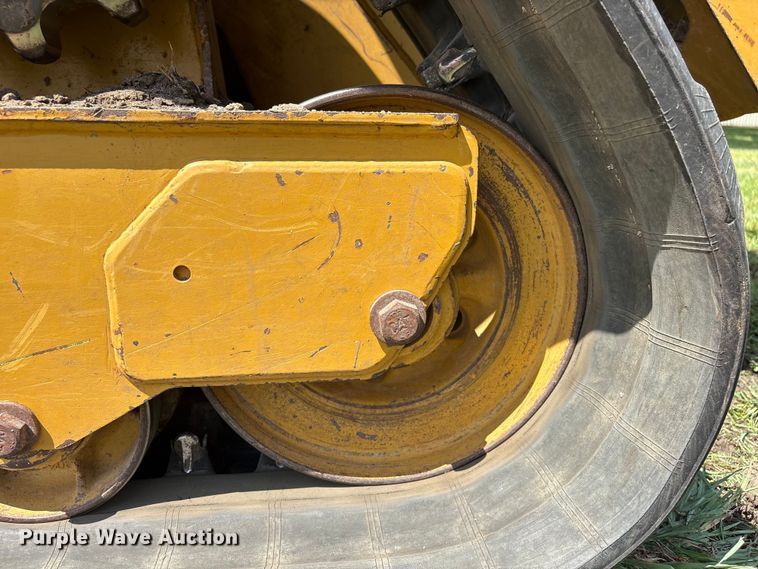 image for item EU0781 Caterpillar 299C tracked skid steer loader