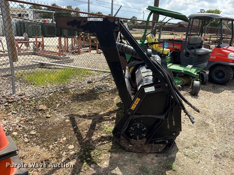 image for item EU0782 2006 Caterpillar HM312 skid steer mulcher