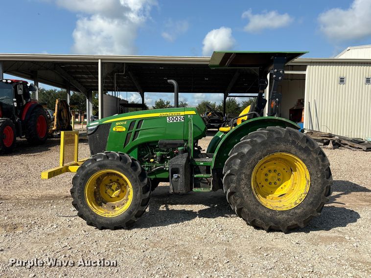 image for item EU0783 2023 John Deere 5100E MFWD tractor