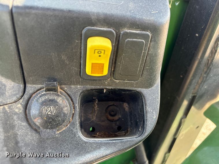 image for item EU0783 2023 John Deere 5100E MFWD tractor