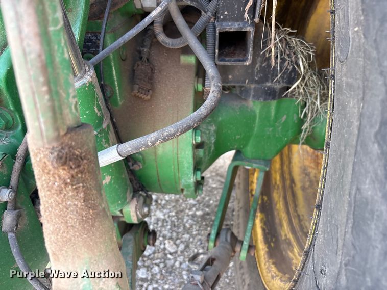 image for item EU0784 2013 John Deere 5085M MFWD tractor