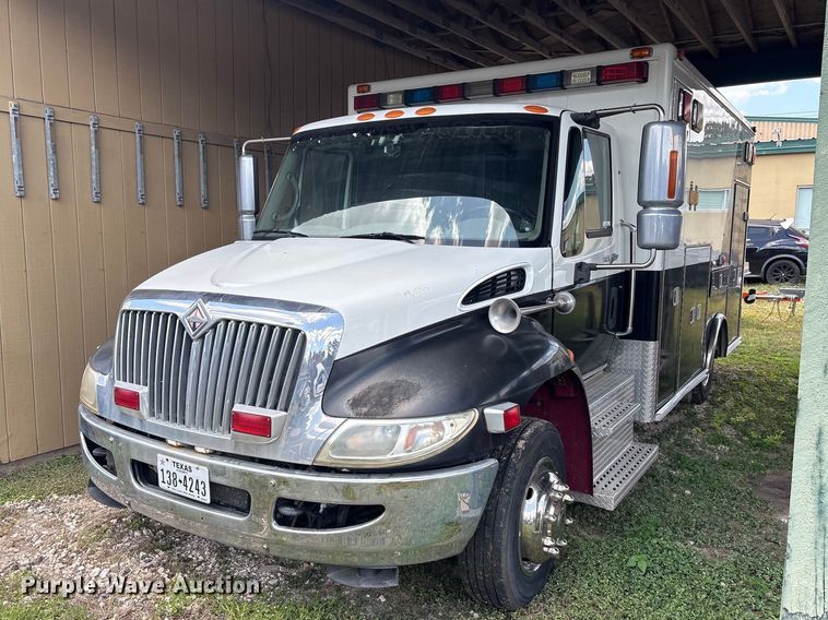 2008 International DuraStar 4300 ambulance