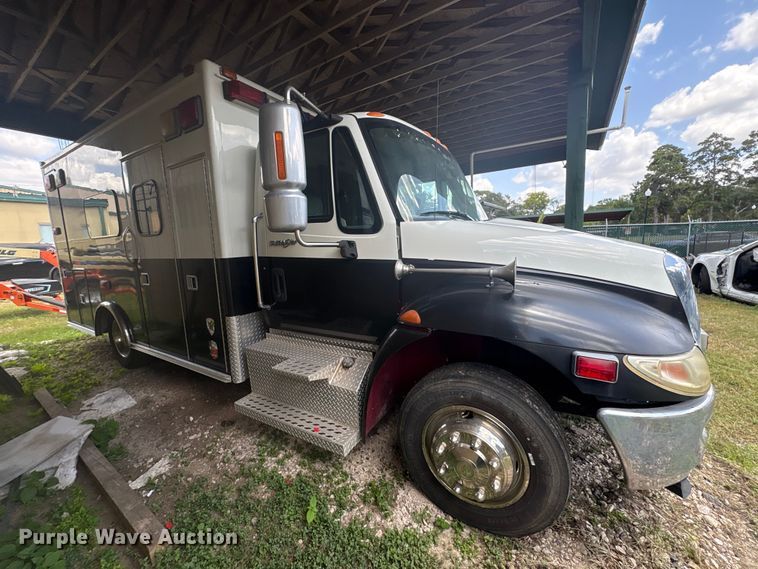 image for item EU0875 2008 International DuraStar 4300 ambulance