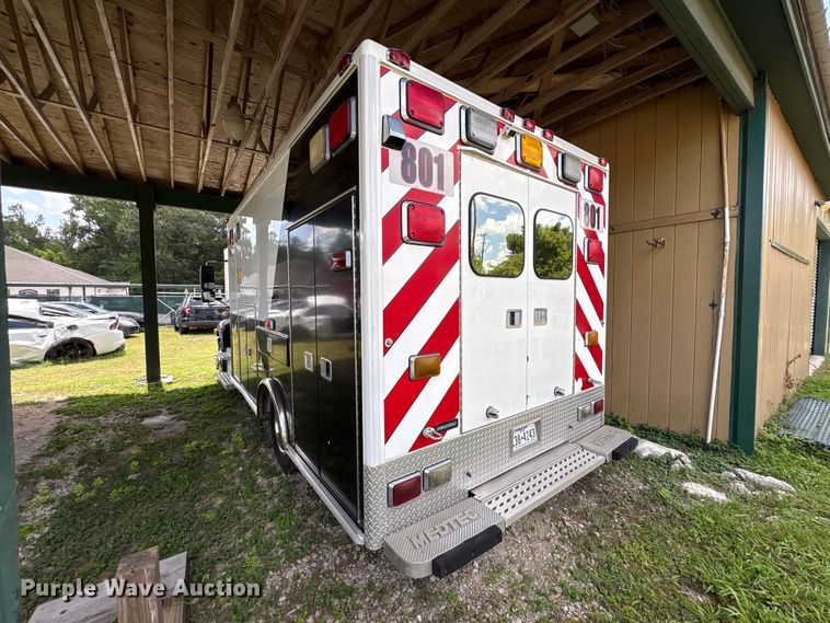 image for item EU0875 2008 International DuraStar 4300 ambulance